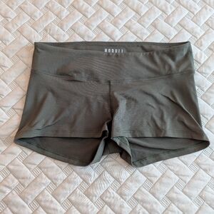 NOBULL Low-Rise Matte Short 2” Sz.M